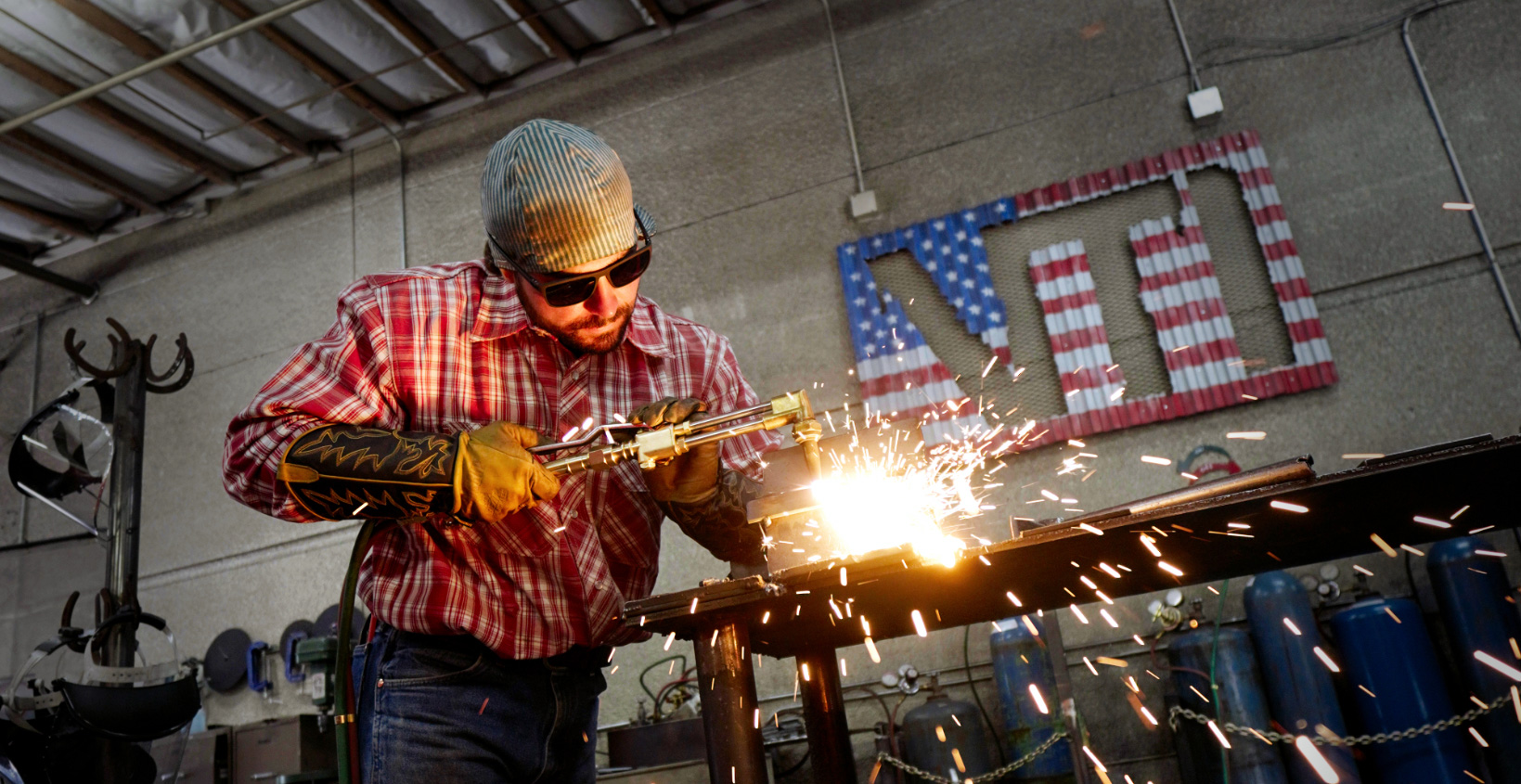 Photo of Celebrity Welder Steve Darnell + VTI Team Up for Exclusive Welding Workshops